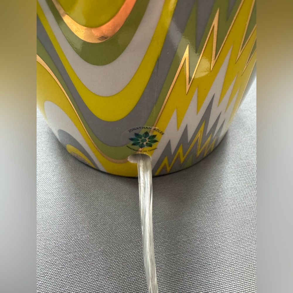 Vintage Carnaby Table Lamp by Jonathan Adler - Picture 4 of 6